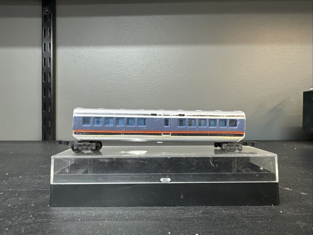 N Scale Bachman  United Aircraft Turbo Train Coach Penn Central For Parts  ASIS