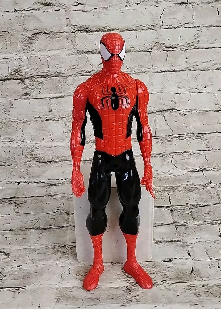 2013 Hasbro 11-inch Marvel Spiderman Action Figure Free Shipping  