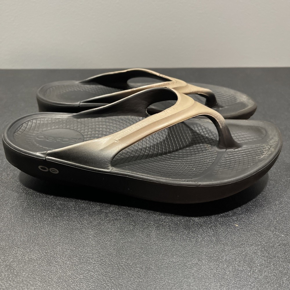 OOFOS OOriginal Recovery Mens 4 Womens 6 Flip Flops Comfort Gold Thong Sandals