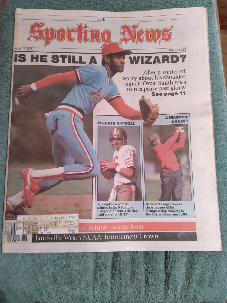 The Sporting News April 7, 1986 Cardinals Legend Ozzie Smith/49ers Joe Montana