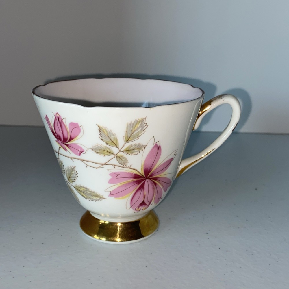 Vintage Royal Pink Floral Scalloped Gold Trim Bone China Tea Cup England