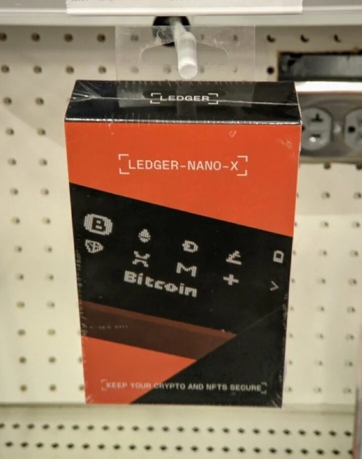 🔥Ledger Nano X Cryptocurrency Bluetooth Hardware Wallet  BTC - Brand New SEALED-image