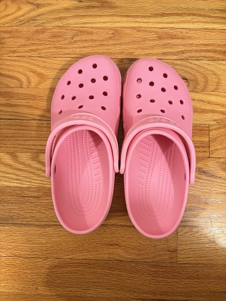 Crocs Women’s 9 Men’s 7