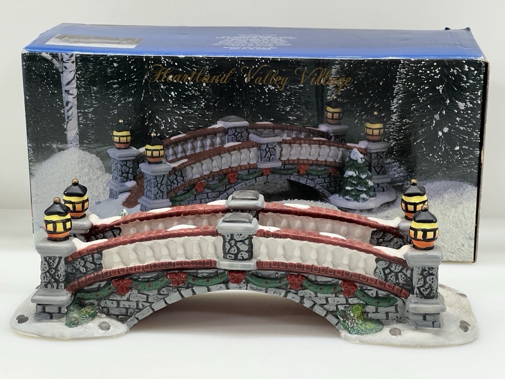 Heartland Valley Village Deluxe Porcelain Bridge Original Box with Styrofoam
