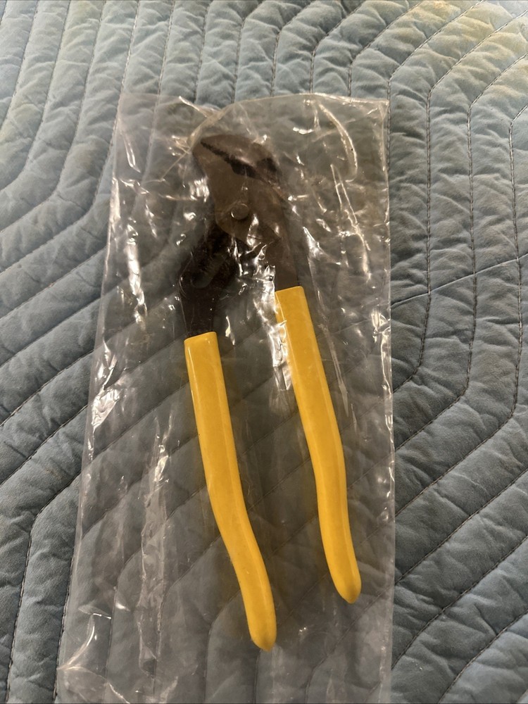 Klein Tools 10-Inch Adjustable Slip Joint Pump Pliers with Yellow Handle USA Made D502-10