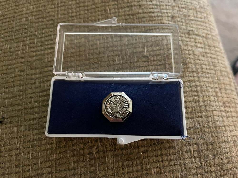 25 Year Federal Length Of Service Pin U.S. Government Civil Service Award