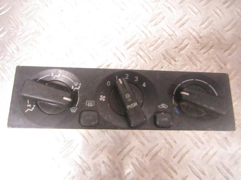 Mitsubishi Carisma 2003 Climate Control Panel (Heater Control Switch #311729-54