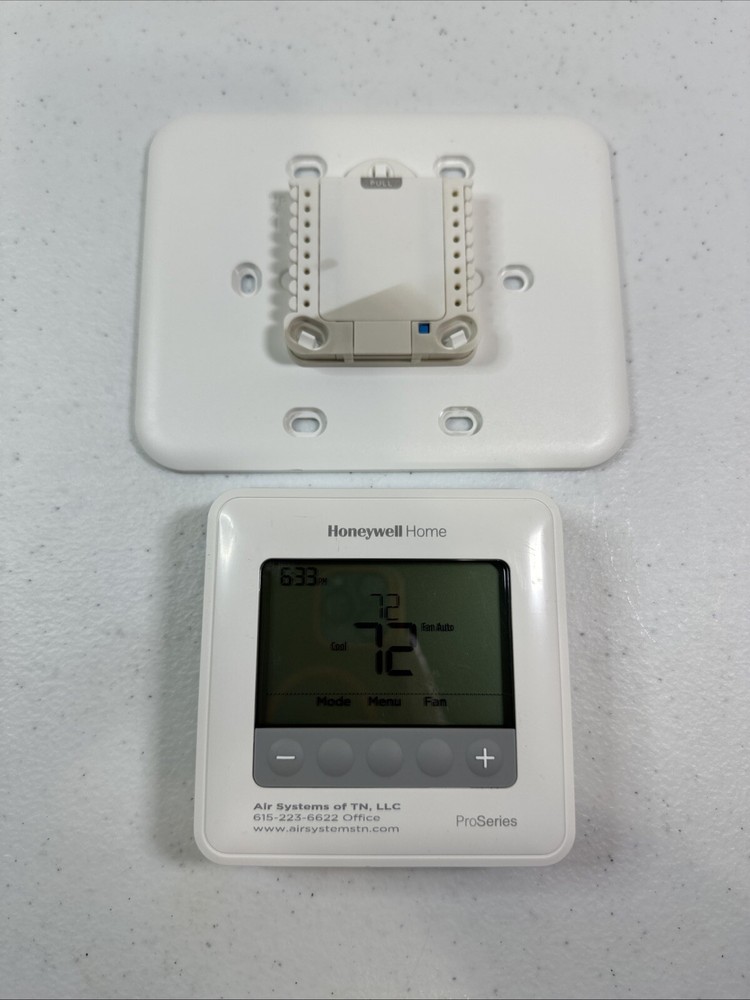 Honeywell TH421OU2002 Programmable Thermostat