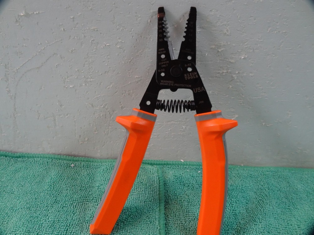 Klein Tools  Insulated 1000V  Klein-Kurve Wire Stripper/Cutter - 11055RINSSEN