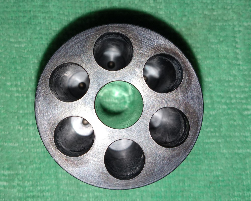 Pietta 1851 ネイビー コンバージョンシリンダー 36キャップ ボールから38まで