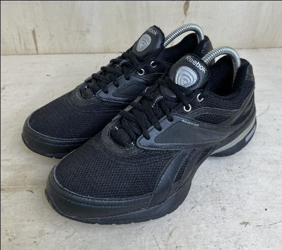 Men's Reebok Athletic Shoes Size 7 Style: 55021051 Lace Up Color Black