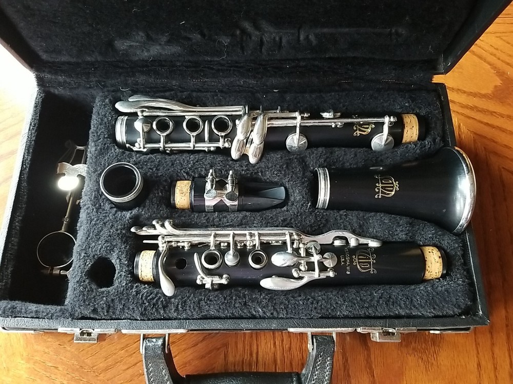 Vito Leblanc Bb Clarinet Black With Hard Case Model 7214