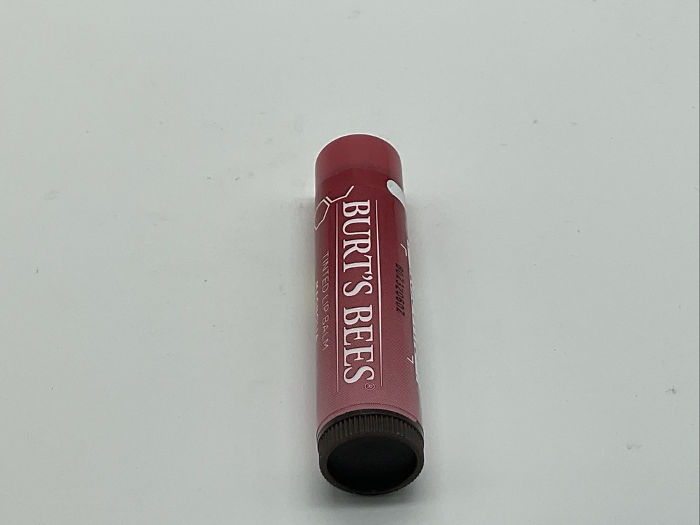 Burt's Bees Tinted Lip Balm in Magnolia 0.15oz Hydrating & Natural