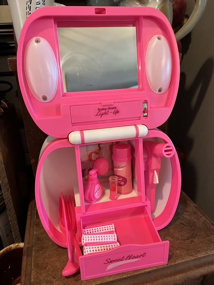 Child’s Sweetheart Light Up Vanity Case By Radio Shack