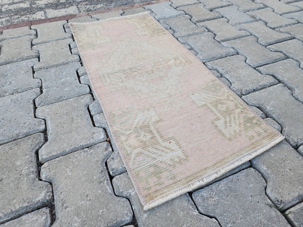 Mini Turkish Runner Rug 1.3x2.9ft Soft Pink Cream Faded Oushak Wool