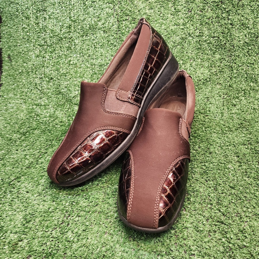 Women's Clarks Size 10 M Gael Rex Loafers in Croc Casual Work Shoes