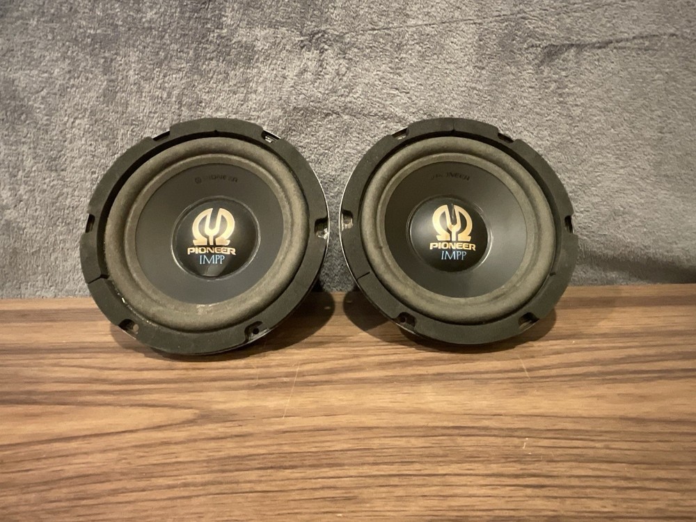 Pioneer 8 IMPP Subwoofer TS-W202F Deep Bass Car Audio