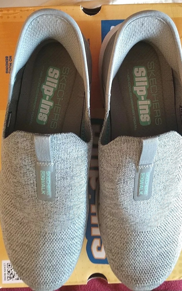 Skechers Go Walk Slip On Womens Size 9 Comfort Washable Relaxed Fit Sneakers