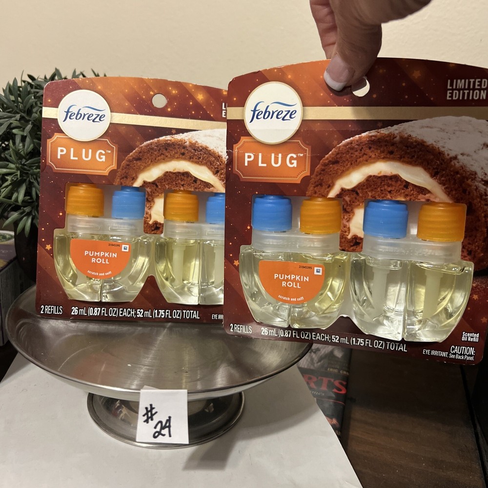 Febreze Fade Defy Plug Air Freshener Refill 0.88 Fl Oz Pumpkin Roll Pack of 4