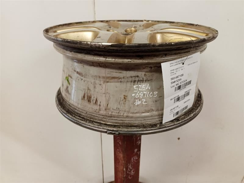 Llanta de aleación 16x6-1/2 10 radios planos incrustación dorada 00-04 Outback9720698