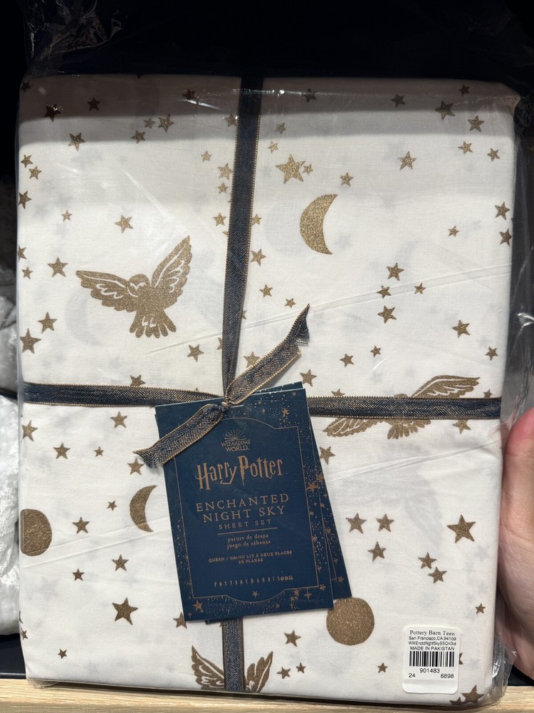 Pottery Barn Harry Potter Enchanted Night Sky Full Sheet Set 4-Piece White Gold