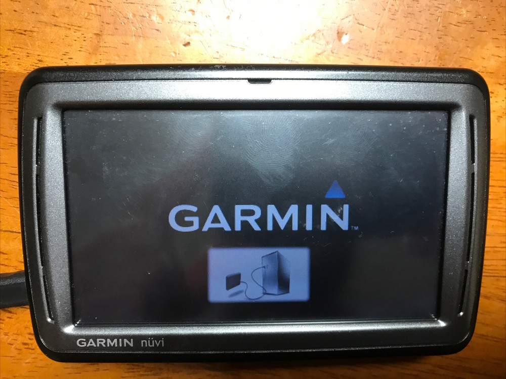 Garmin Nuvi 855 NA GPS with Car Charger and 4GB MicroSD Card Free Shipping