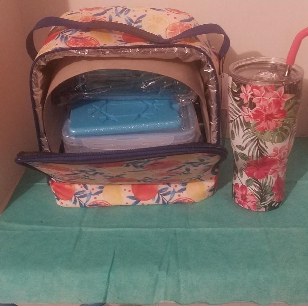 New lunch box & tumbler set