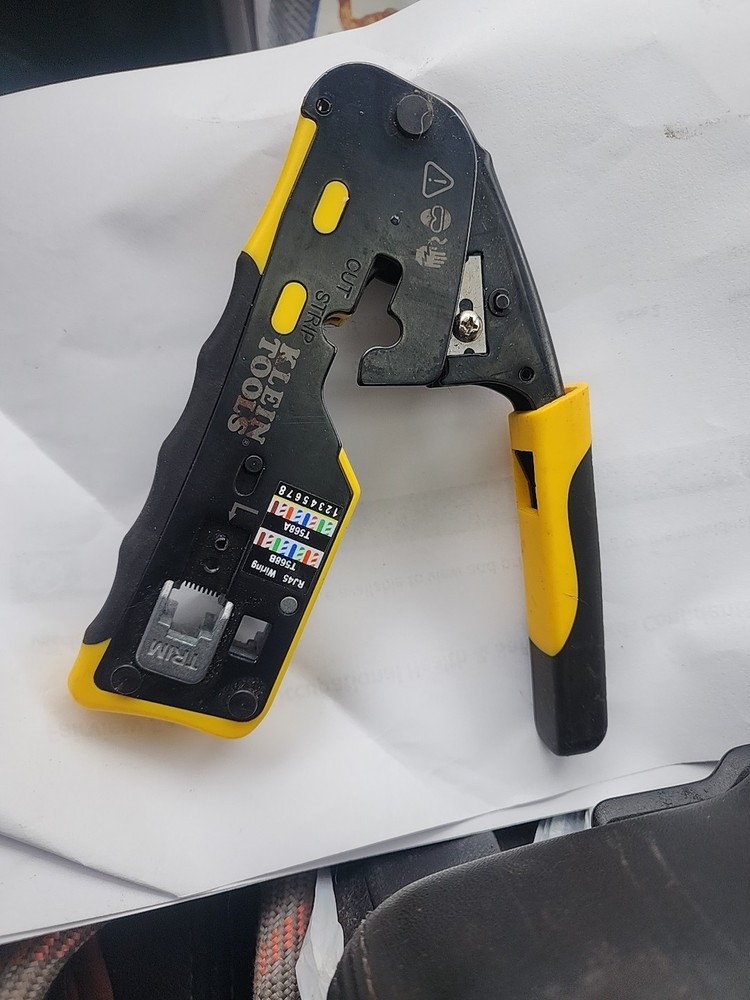 KLEIN TOOLS VDV226-110 Ratcheting Cable Crimper for Network and Data Cables