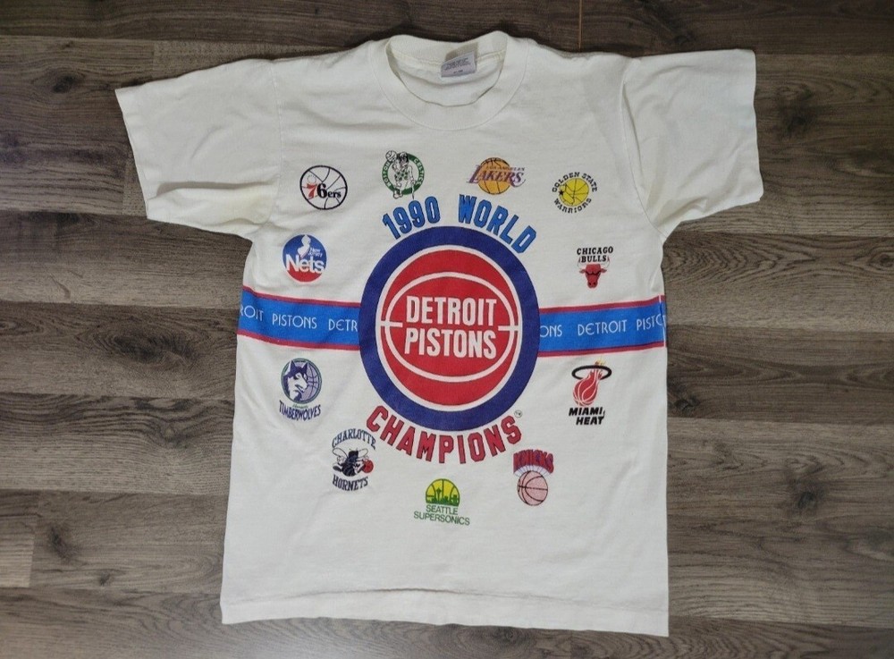 Vintage 1990 Detroit Pistons NBA World Champions T-shirt
