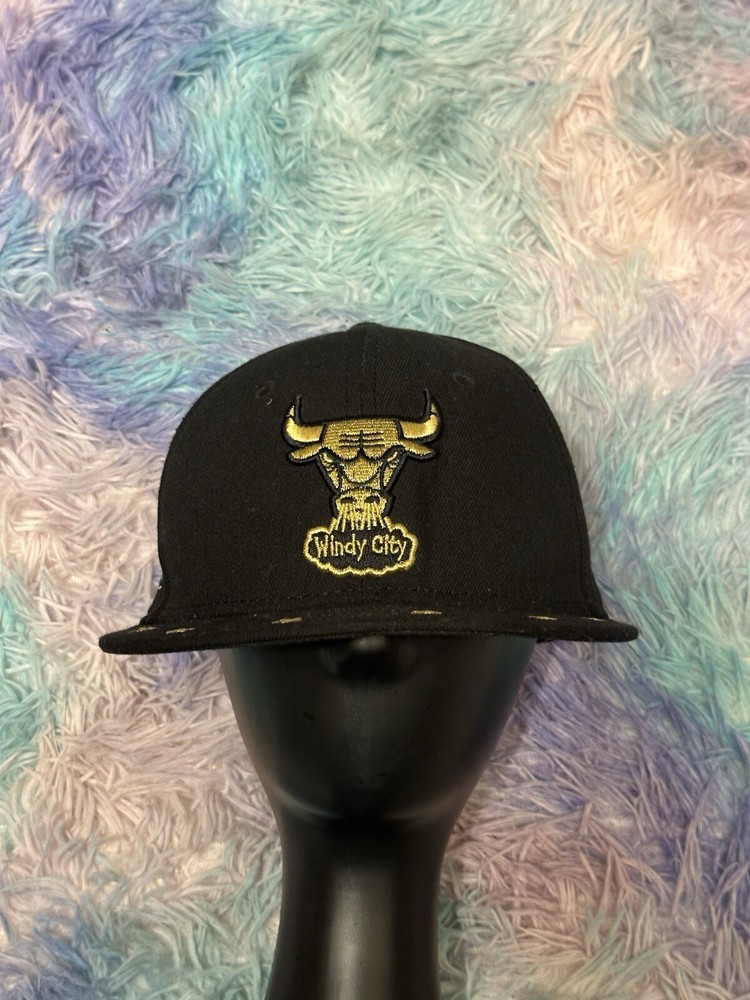Chicago Bulls Hat Cap Snap Back Gold NBA Basketball Logo Adjustable New Era Mens