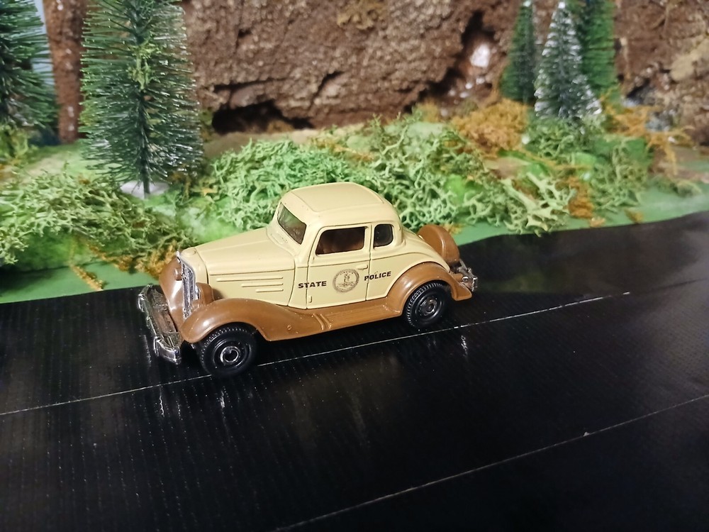 Virginia Division motor vehicles State Police Departmen  1/64 matchbox size rare