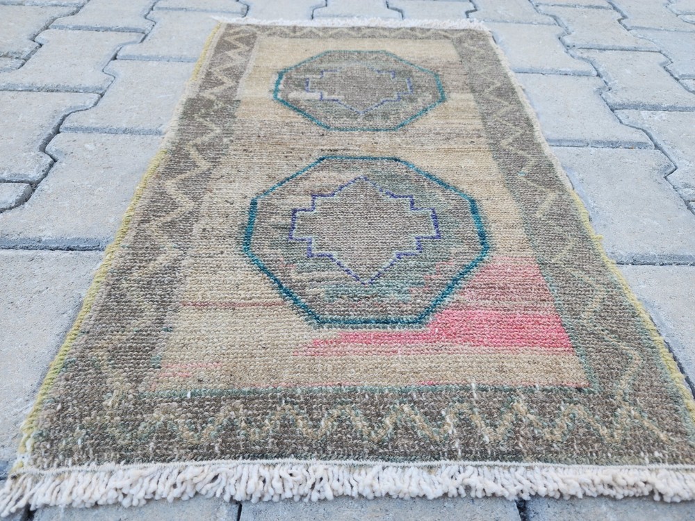 Mini Turkish Rug, 1.5x2.4 ft, Beige Teal Medallion, Handwoven Wool Vintage Rug