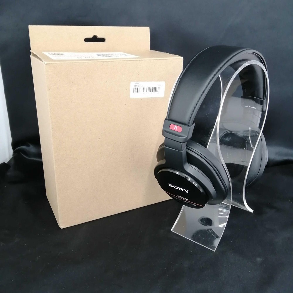 SONY MDR-M1ST Studio Monitor Headphones Condition Excellent