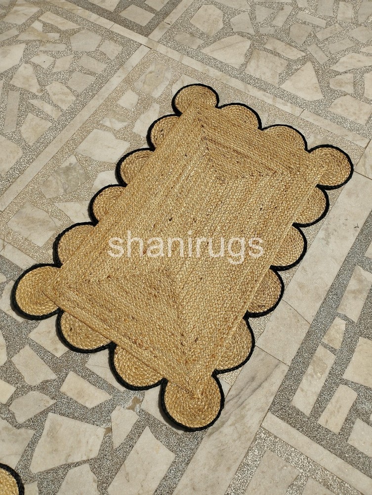 Scalloped Braided Jute Rug Natural Kitchen Bath Mat with Decorative Edge