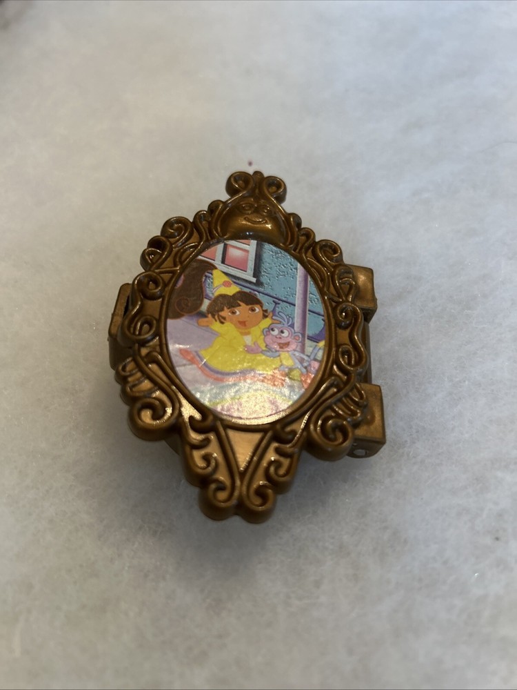 Vintage 2003 Dora The Explorer Burger King Toy