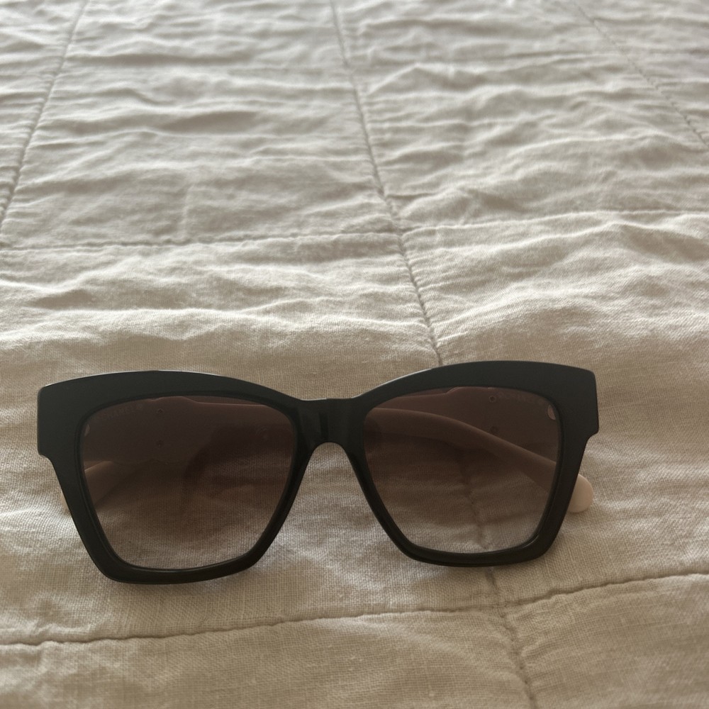 Chanel Cat Eye Sunglasses A71438