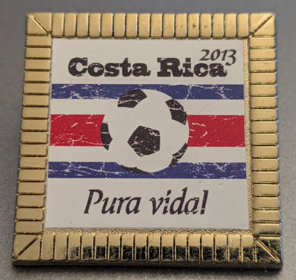 Costa Rica Pura Vida! Soccer / Football Gold Tone Backpack Hat Pin