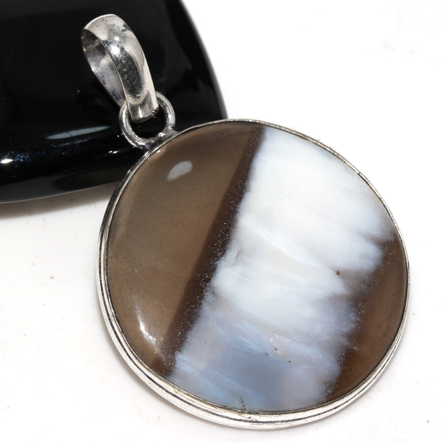 925 Silver Plated Owhyee Blue Opal Ethnic Round Pendant Jewelry Size 2