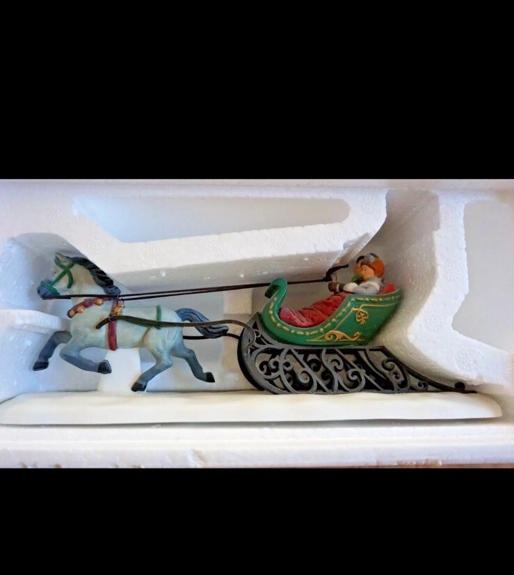 Dept 56 Dashing Through The Snow Dickens Village House 58203