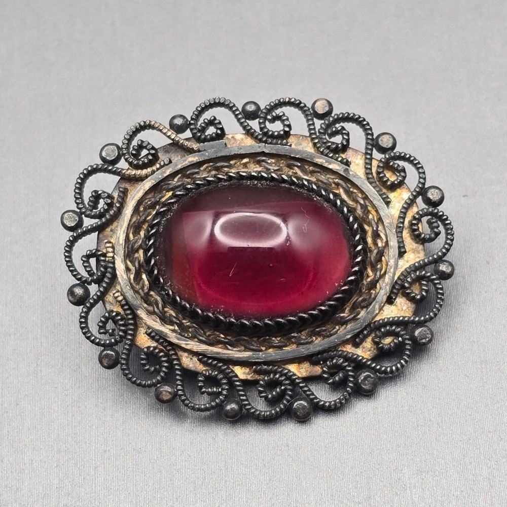 Edwardian Sterling Silver Purple Glass Brooch/Pendant 1.5