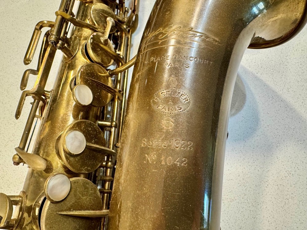 Vintage Selmer 1922 No. 1042 Saxophone - Rare Collectible Instrument