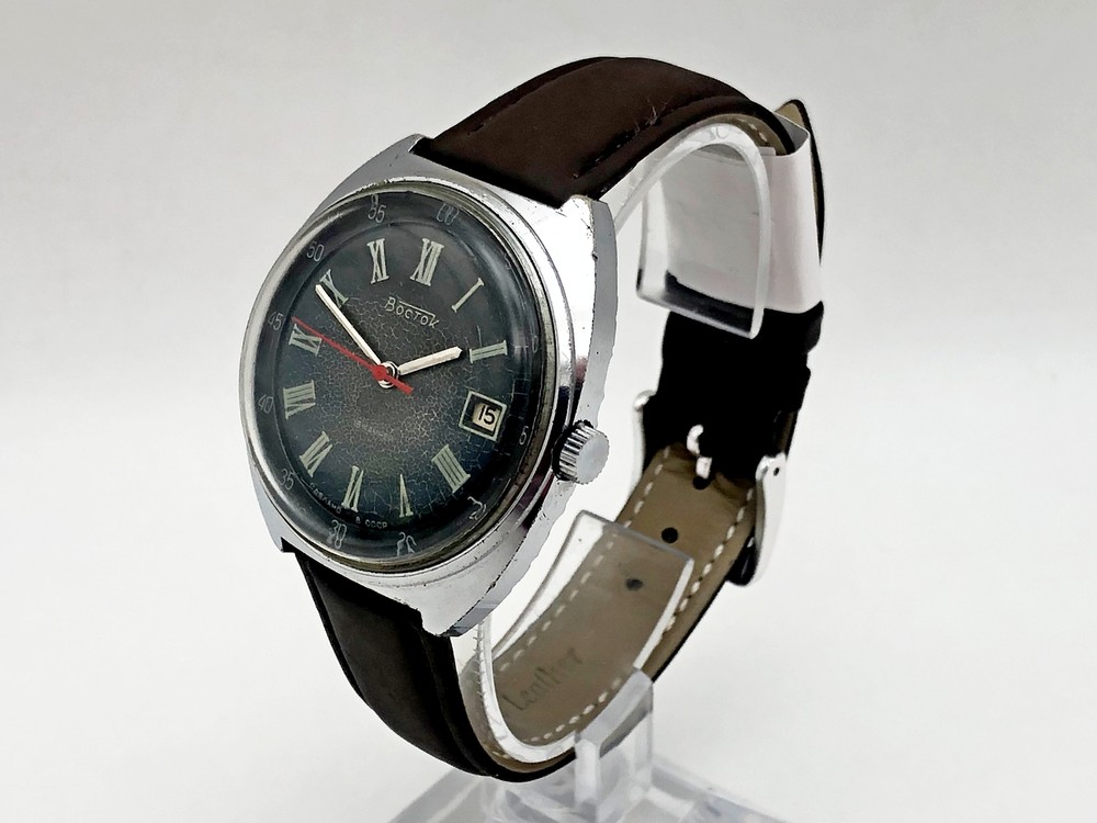Vostok 2214 Vintage USSR Mechanical Watch 18 Jewels Serviced