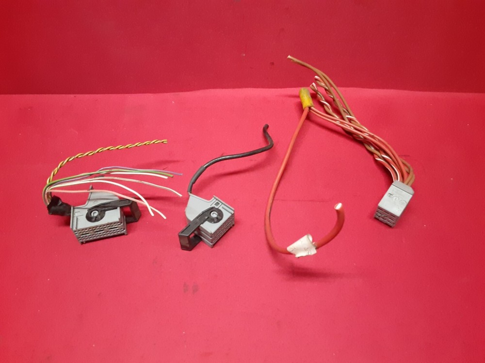 2005 Land Rover Range Rover HSE Transfer Case Control Module NNW504100 with Pigtails