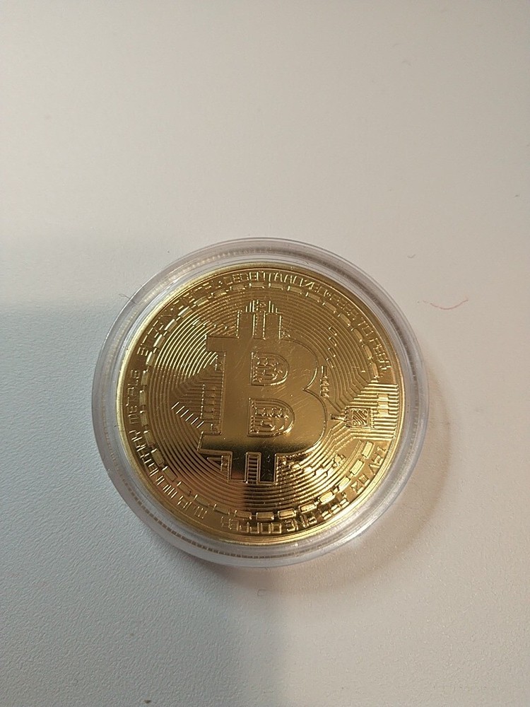 Bitcon Commemorative Token Cryptocurrency Bitcoin Gold Symbol. Souvenir-image