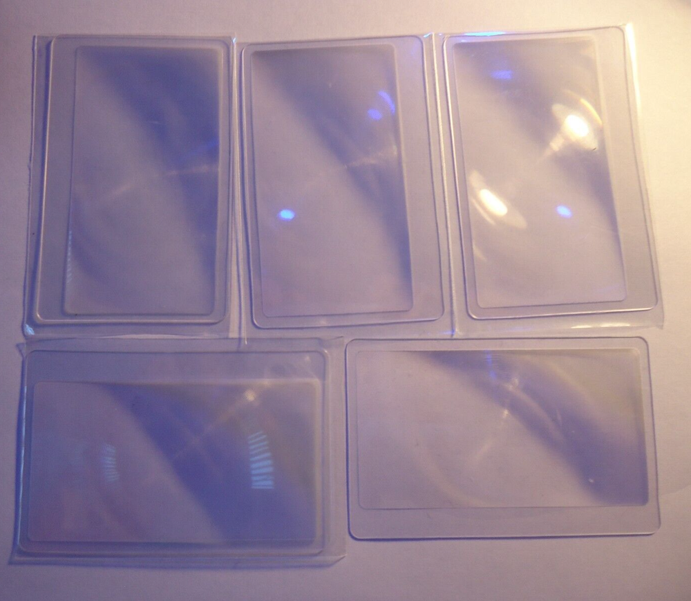 5X Magnifying Credit Card Wallet Pocket Lens for Reading  -image