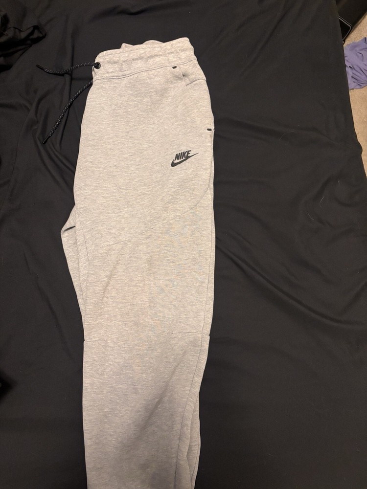 Nike Men’s Tech Fleece Full-Zip Hoodie Size M Black Gray