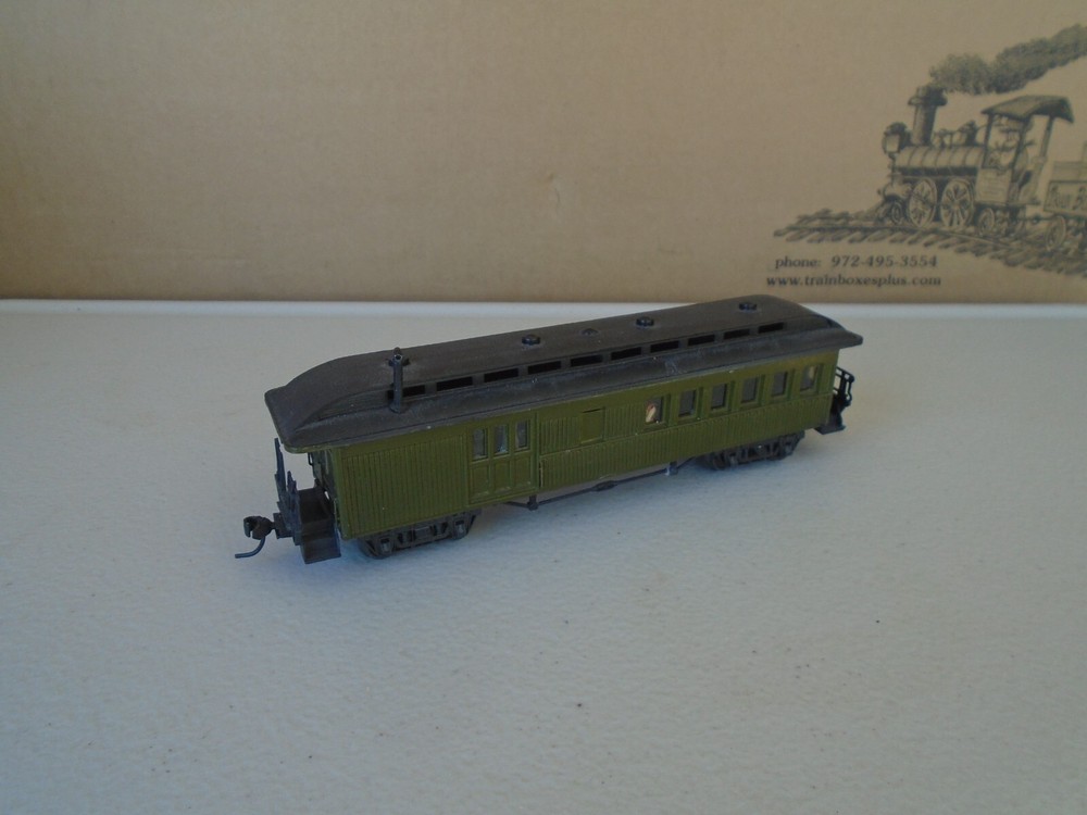 POCHER 45' COMBINE CAR - UNLETTERED HO