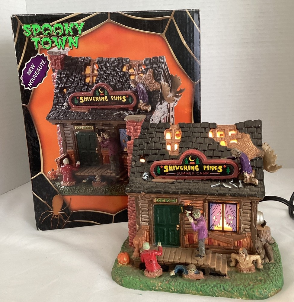 Lemax Retired Spooky Town Shivering Pines Cabin Halloween 2018 #85309 Complete Set