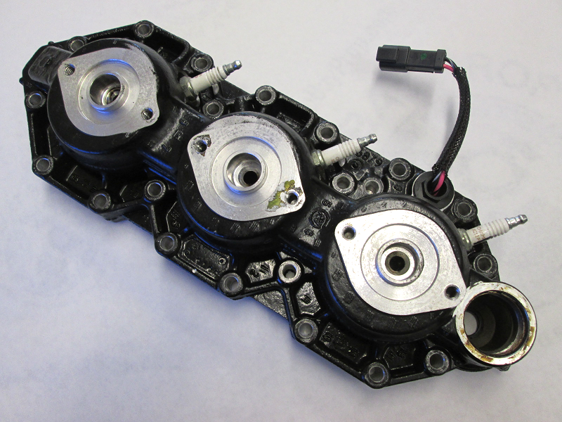 OMC Evinrude Johnson 150/175HP Ficht Port Cylinder Head 1999 Outboard