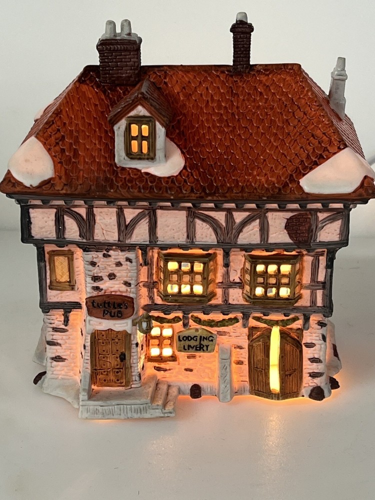 Dept 56 Dickens Village Tuttle's Pub 1986 with Light and Cord